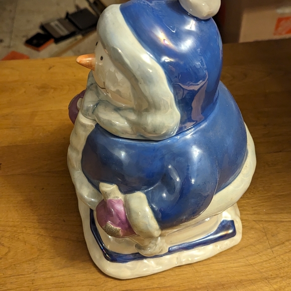 Dolomite Santa cookie jar. - Picture 2 of 4